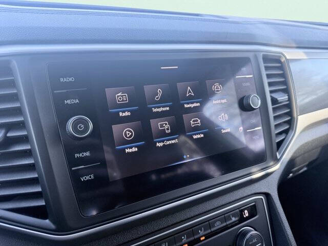 2021 Volkswagen Atlas Cross Sport V6 SE R-Line