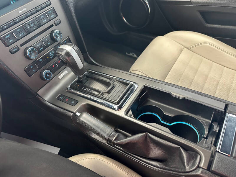 2013 Ford Mustang V6 Premium