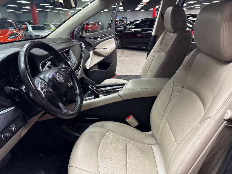 2021 Buick Enclave Essence