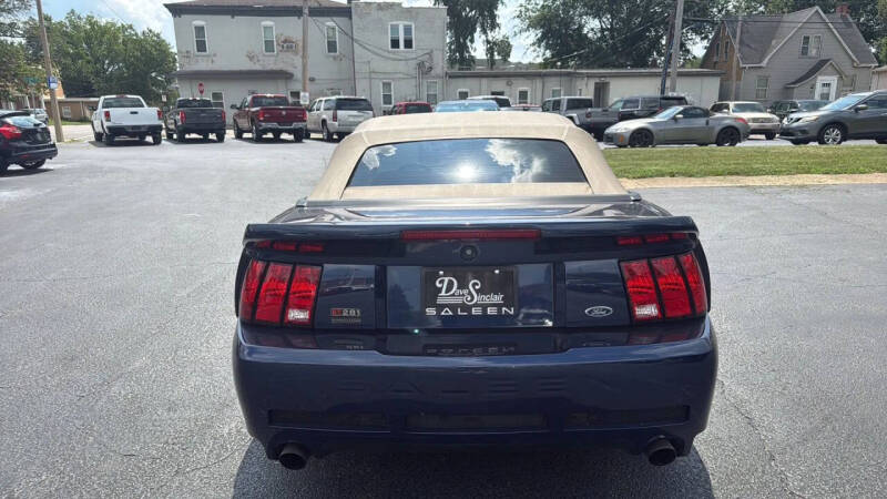2002 Ford Mustang GT Deluxe