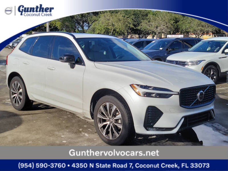 2024 Volvo XC60 B5 Core Dark Theme