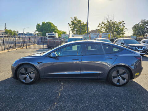 2022 Tesla Model 3 Long Range