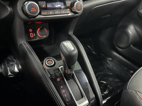 2020 Nissan Kicks SR