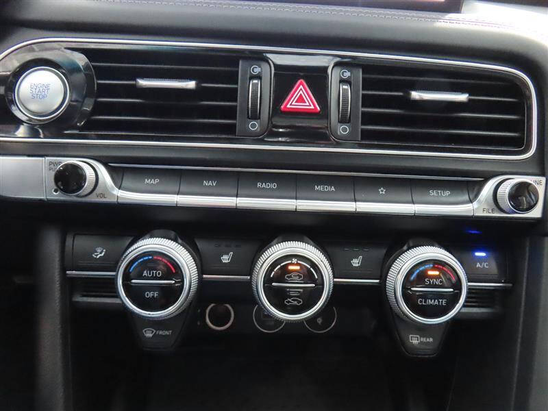 2022 Genesis G70