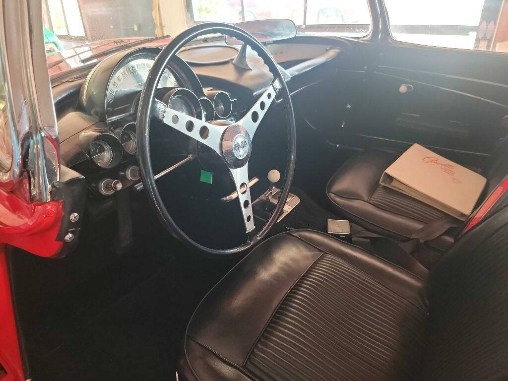 1962 Chevrolet Corvette 39