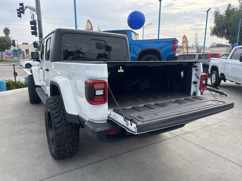 2020 Jeep Gladiator Overland