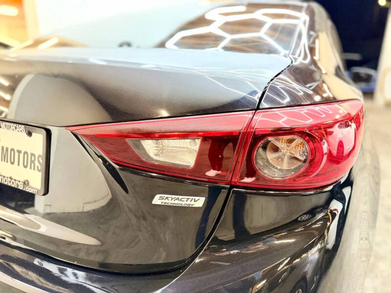 2017 Mazda MAZDA3 Sport