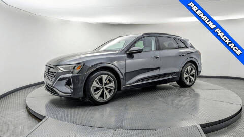 2024 Audi Q8 e-tron quattro Premium