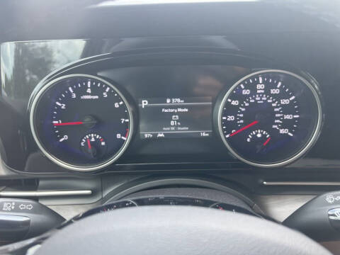 2024 Kia Carnival EX