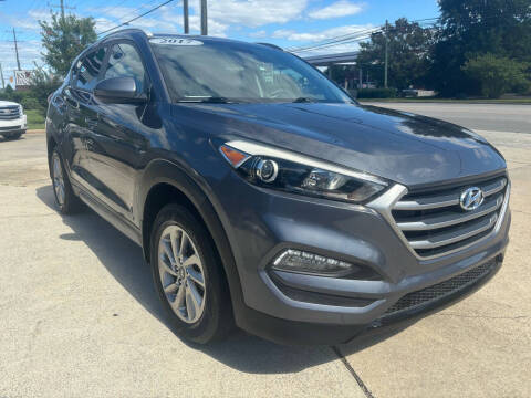 2017 Hyundai Tucson for sale at Smithfield Auto Center LLC in Smithfield NC