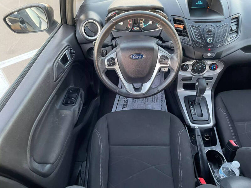 2015 Ford Fiesta SE