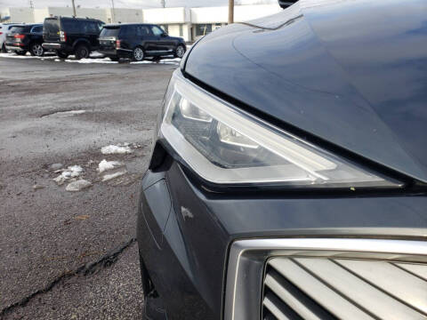 2019 Audi e-tron quattro Prestige