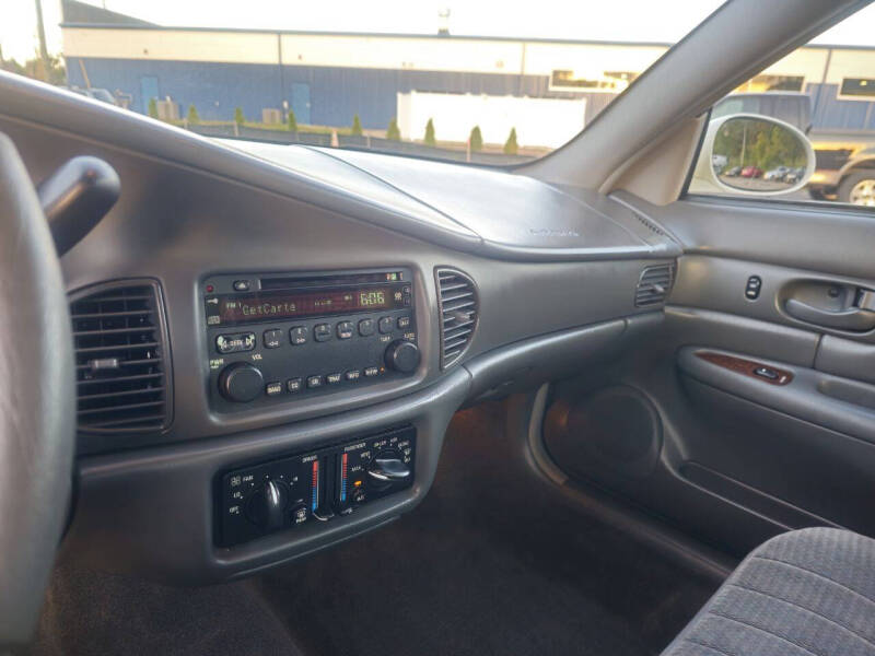 2005 Buick Century Base photo 11