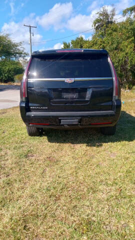 2019 Cadillac Escalade Luxury