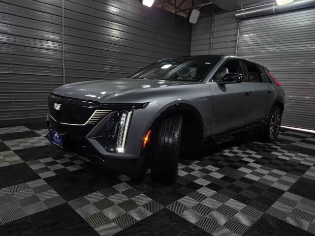 2024 Cadillac LYRIQ Sport 1