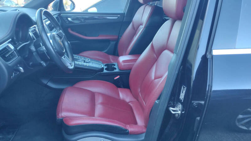 2016 Porsche Macan S