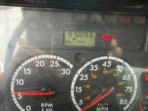 2011 Freightliner Business class M2