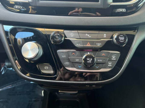 2018 Chrysler Pacifica Touring Plus