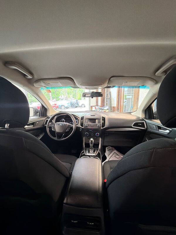 2018 Ford Edge SE