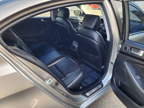 2014 Kia Cadenza Premium