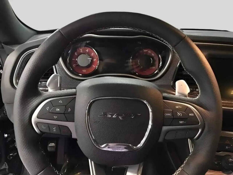 2015 Dodge Challenger SRT Hellcat