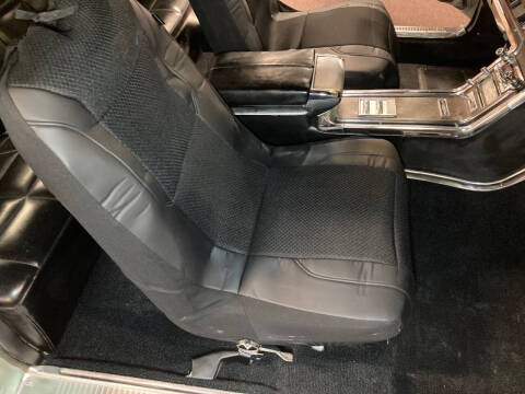 1966 Ford Thunderbird