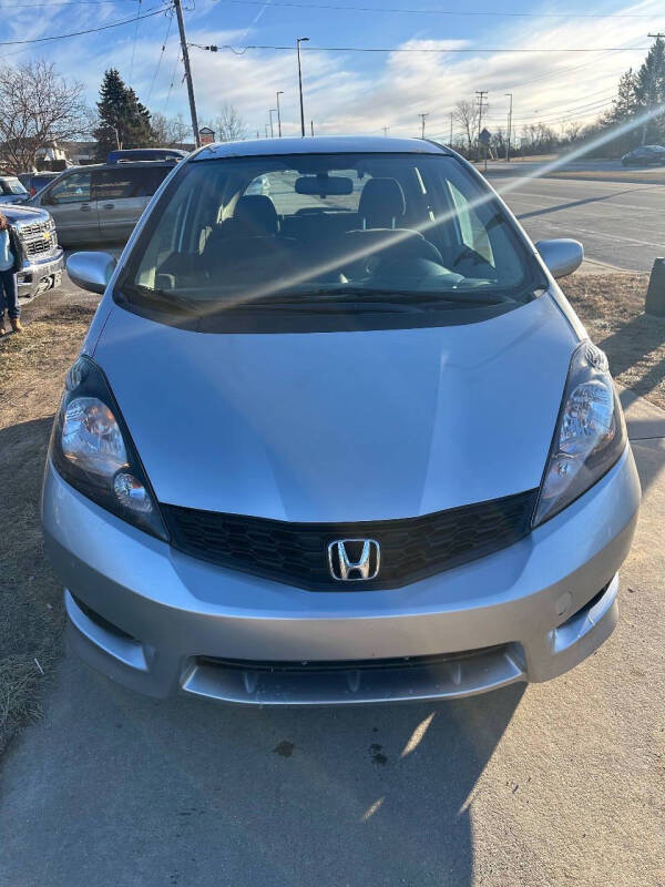 Used 2013 Honda Fit Sport with VIN JHMGE8H57DC005990 for sale in Oak Creek, WI