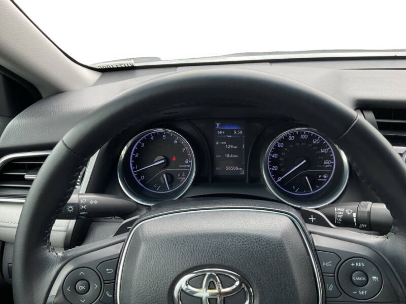 2019 Toyota Camry SE