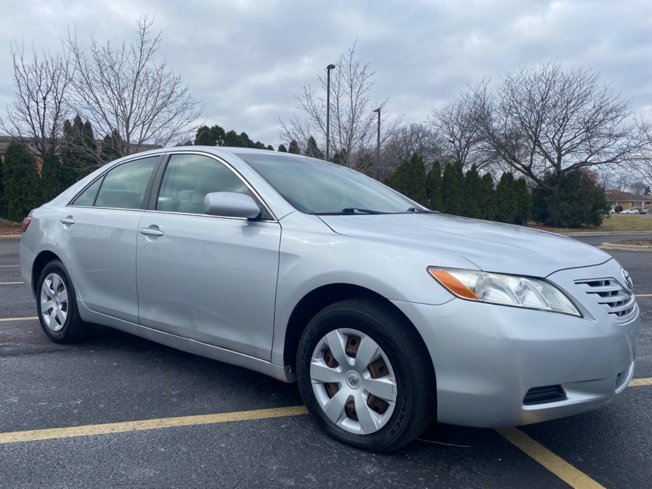 2007 Toyota Camry for sale at Ideal Cars LLC in Skokie, IL