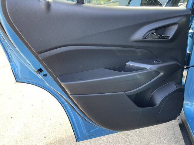 2025 Chevrolet Trax RS