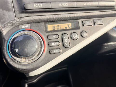 2012 Toyota Prius c Two