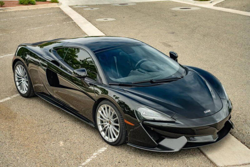 2017 McLaren 570GT