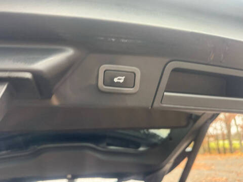 2018 Land Rover Range Rover Velar D180 R-Dynamic SE