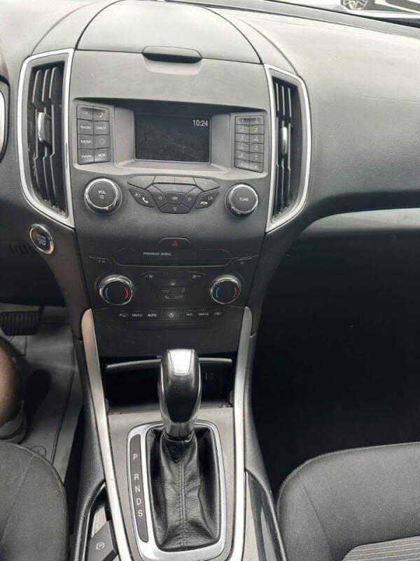 2017 Ford Edge SEL - Photo 6