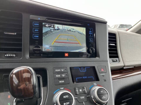 2017 Toyota Sienna