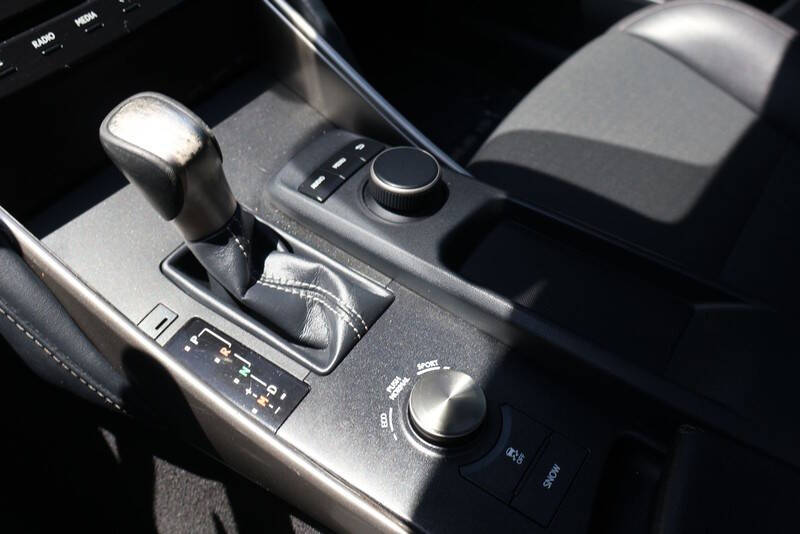 2018 Lexus IS 300