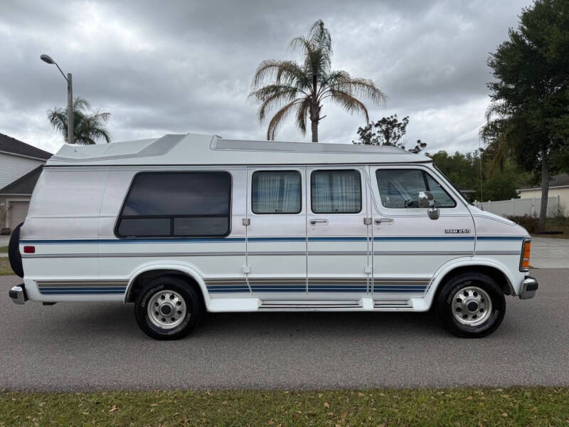 1992 Dodge Ram Van B250 Maxi