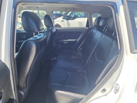 2011 Kia Soul +