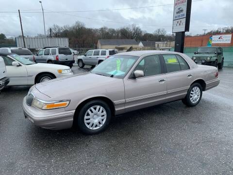 1995 Mercury Grand Marquis for sale at LINDER'S AUTO SALES in Gastonia NC