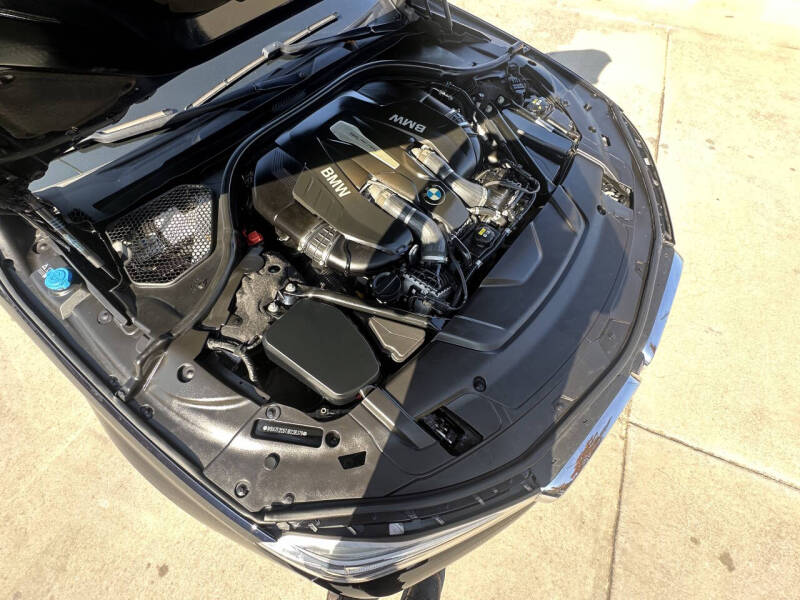 2018 BMW 7 Series 750i xDrive