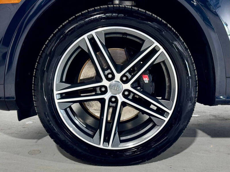 2020 Audi SQ5 3.0T quattro Premium Plus