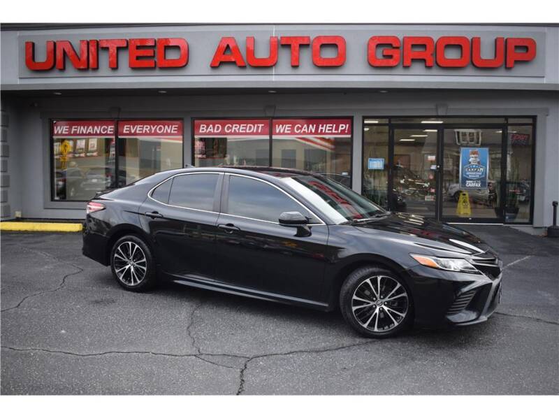 2019 Toyota Camry for sale at United Auto Group in Putnam CT