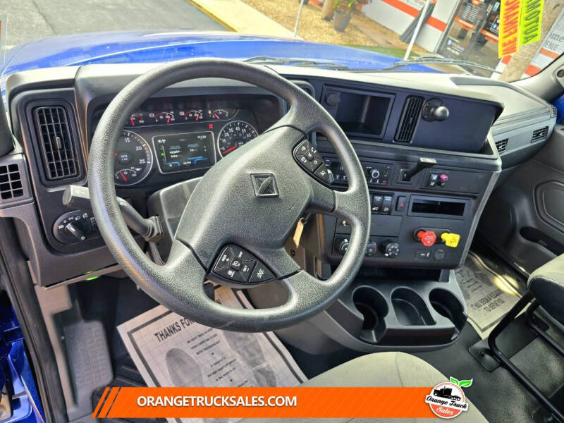 2023 International LT625