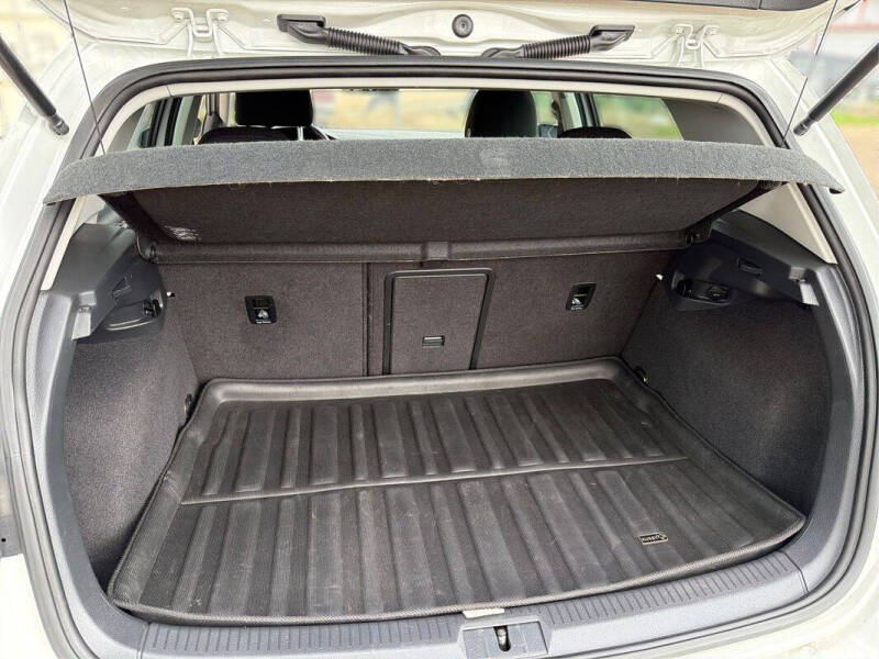 2016 Volkswagen e-Golf SE