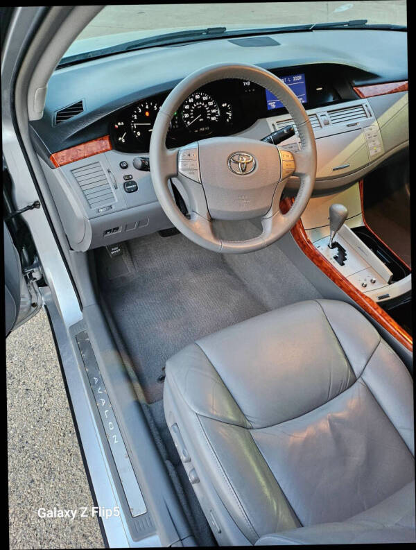 2006 Toyota Avalon Limited