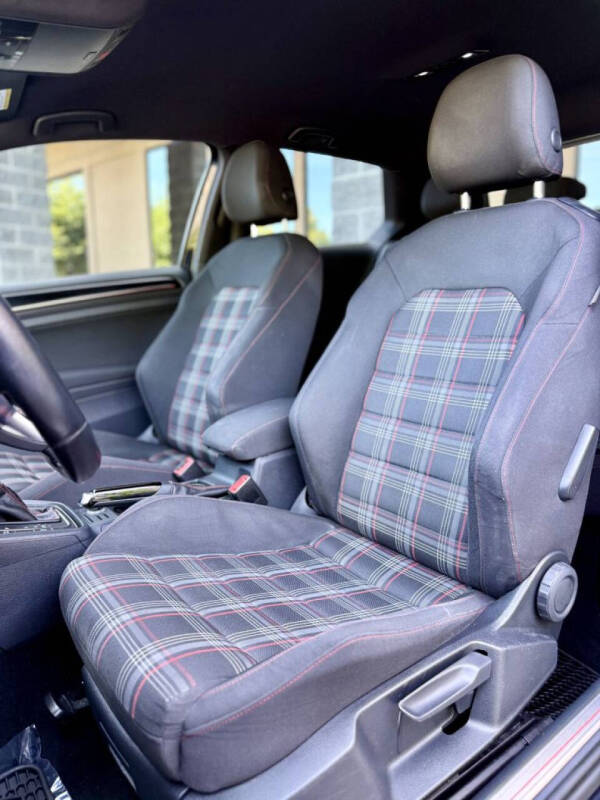 2015 Volkswagen Golf GTI S