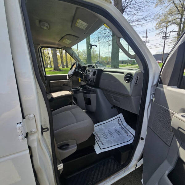 2013 Ford E-Series E-250