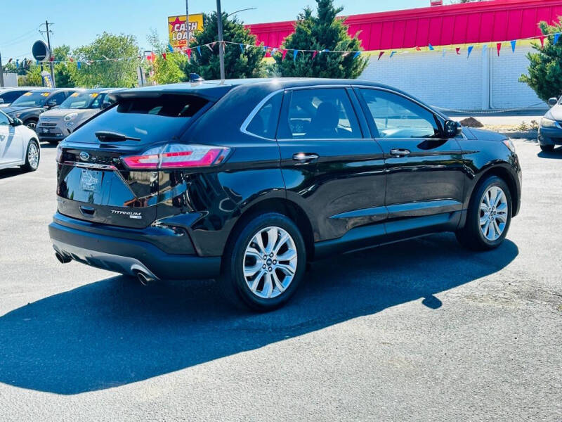 2019 Ford Edge Titanium
