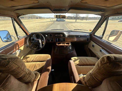 1984 Dodge Ram Van B250