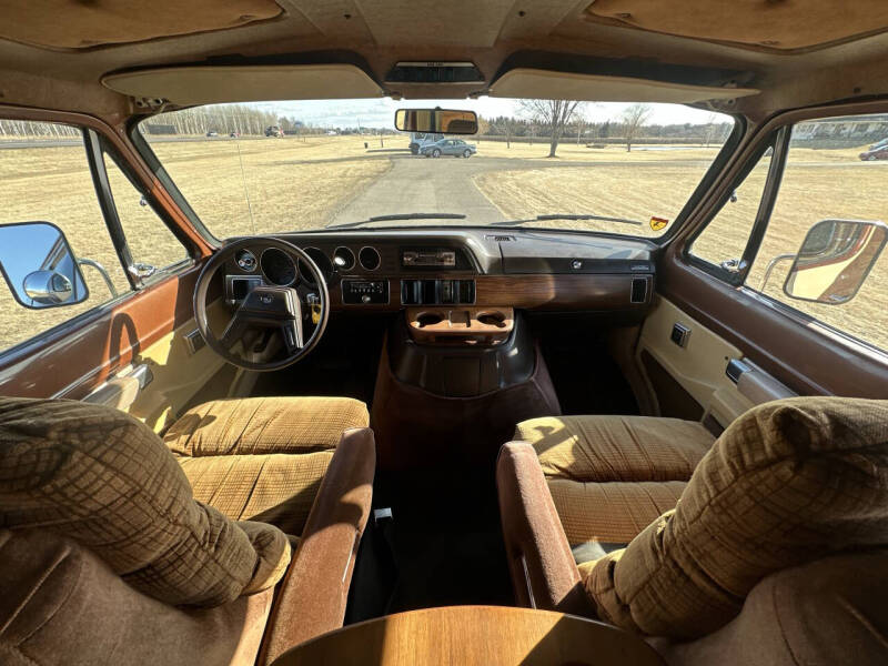 1984 Dodge Ram Van B250